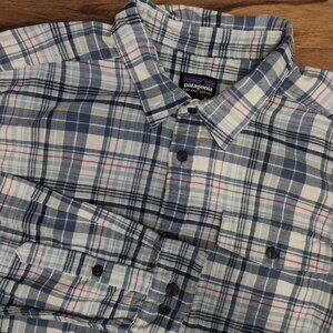 Patagonia Mens Lightweight Fjord Flannel Organic Cotton Shirt Blue Plaid LARGE